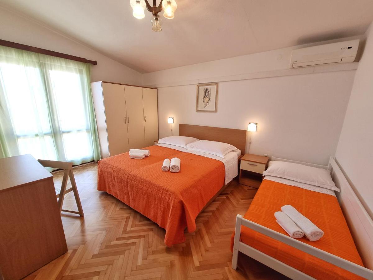Apartmani Dalija Tučepi Exteriör bild