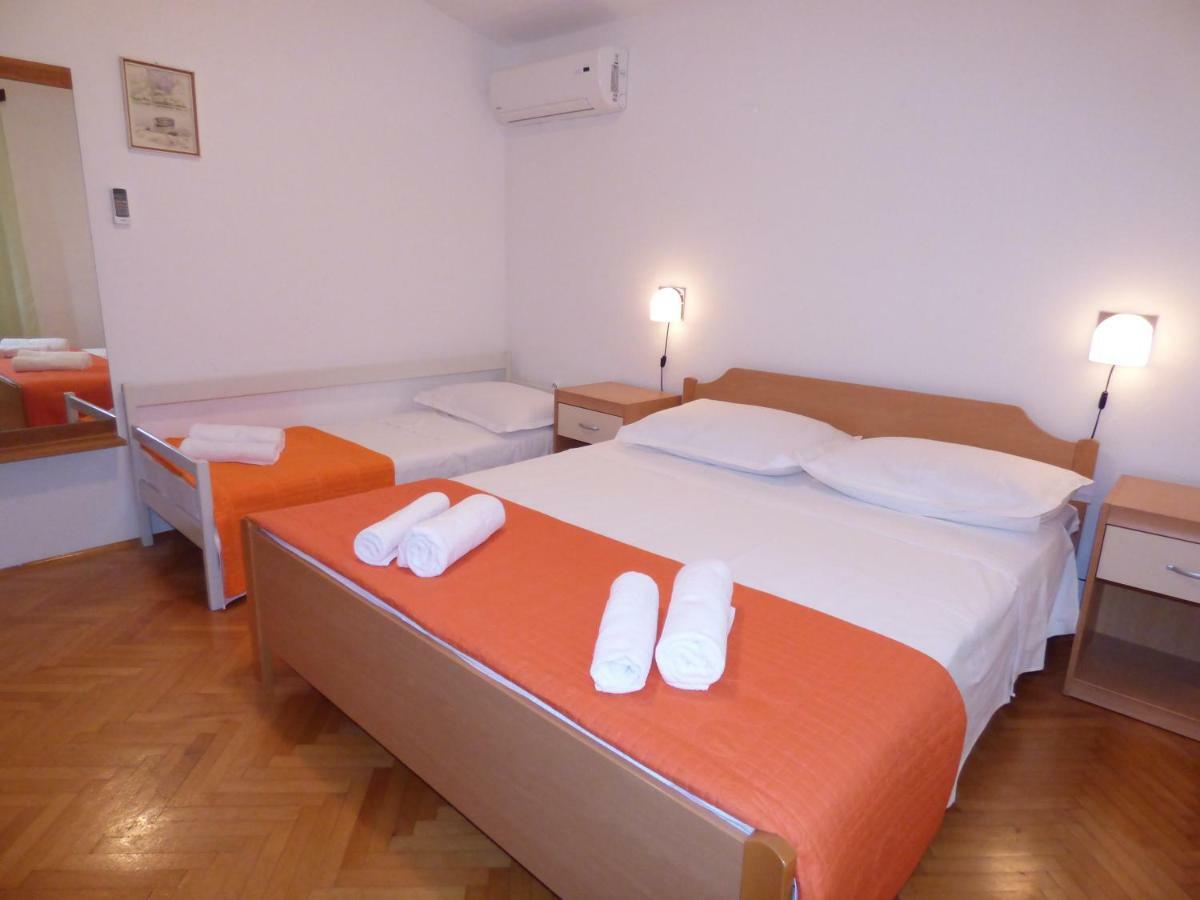Apartmani Dalija Tučepi Exteriör bild
